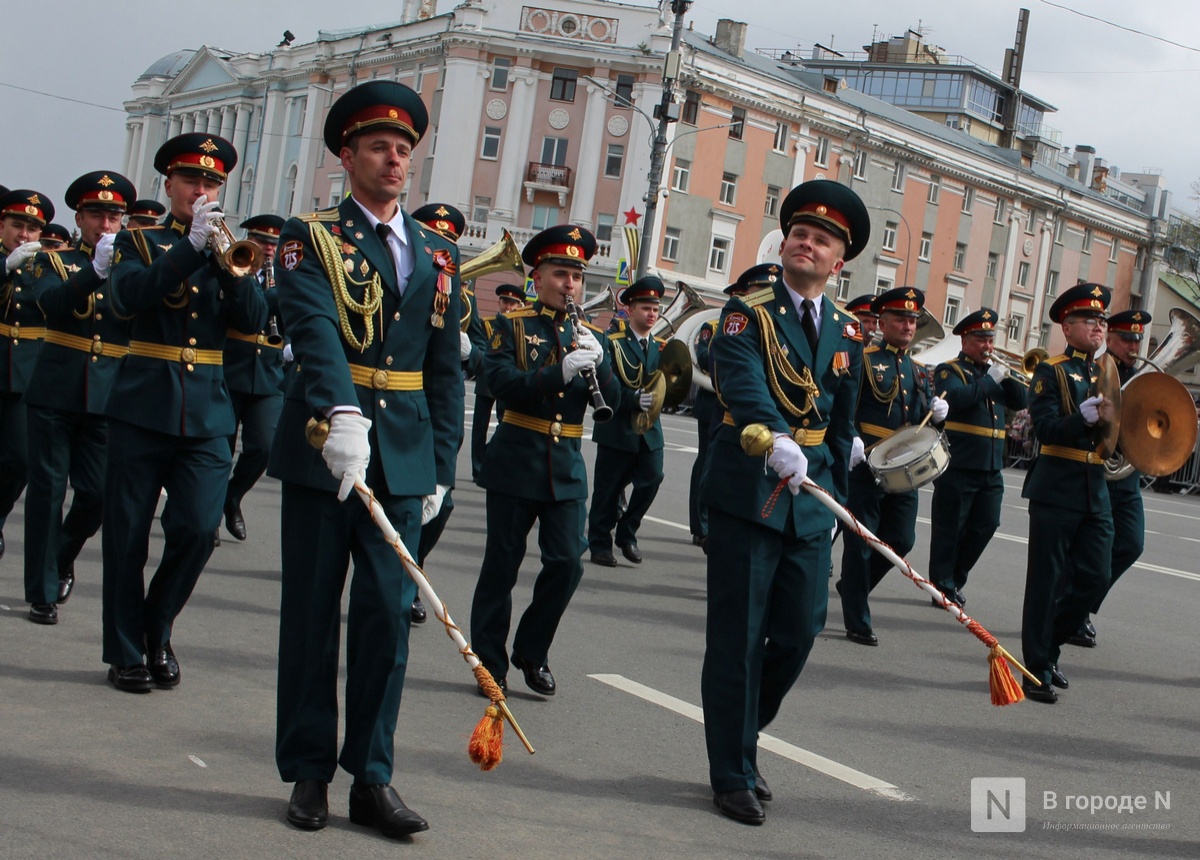 Фоторепортаж: Парад Победы &mdash; 2024 в Нижнем Новгороде - фото 28