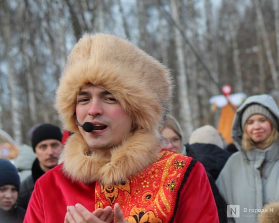 С блинами и в сугробах: как прошла Масленица в Нижнем Новгороде — фоторепортаж - фото 108