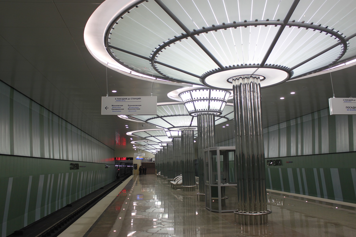 Станция метро &laquo;Стрелка&raquo; открылась и проработает в тестовом режиме неделю (ФОТО) - фото 1