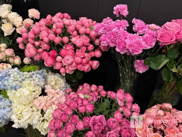 Мужчины, готовьтесь. Рассказываем, сколько стоят цветы к 8 марта в Нижнем Новгороде - фото 27