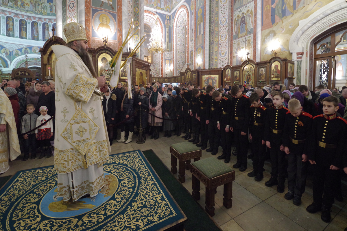 Православные нижегородцы встречают Рождество (ФОТО) - фото 3