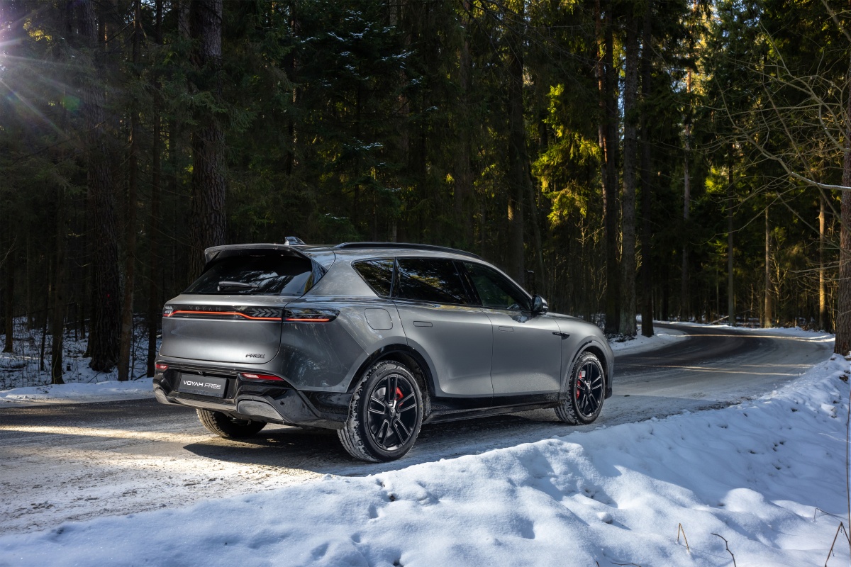 Автолига объявила о начале приема заказов на обновленный гибридный кроссовер VOYAH FREE SPORT+ - фото 2