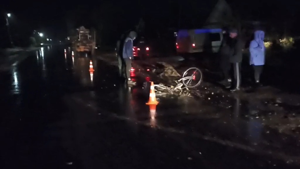 Пожилая велосипедистка погибла в Чкаловске после наезда грузовика - фото 1