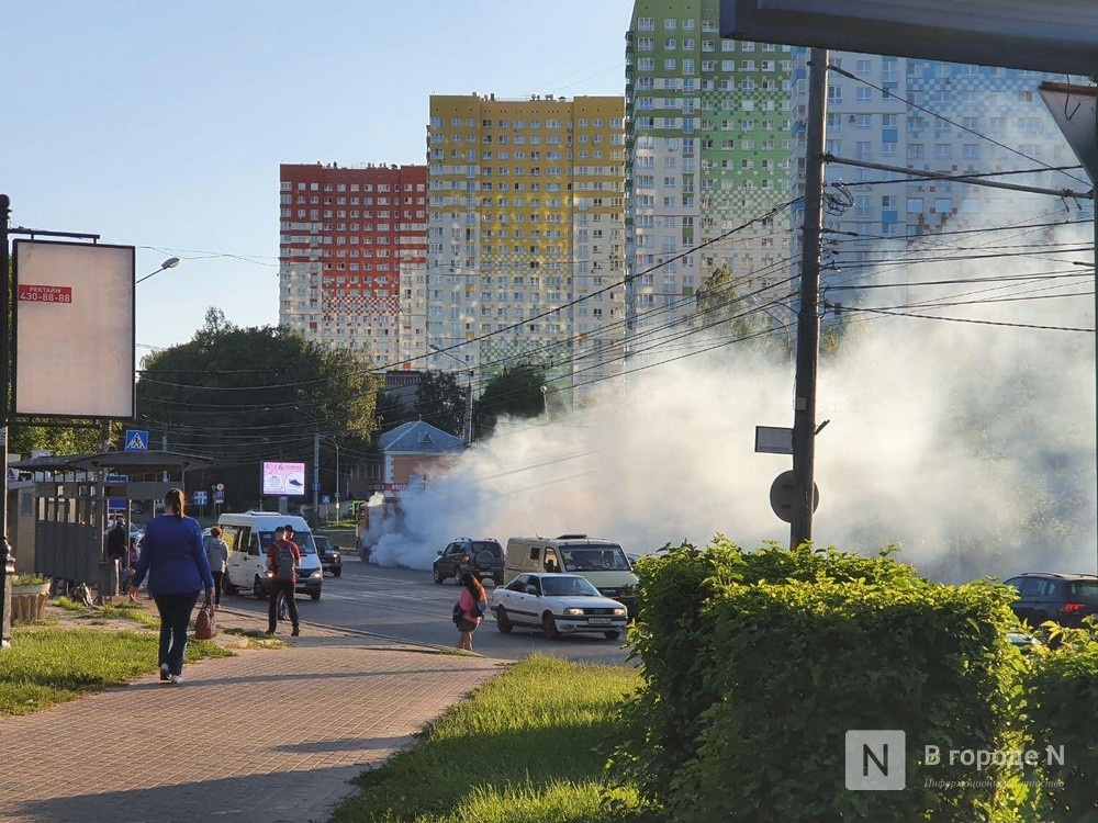 Дымящийся грузовик напугал нижегородцев - фото 1