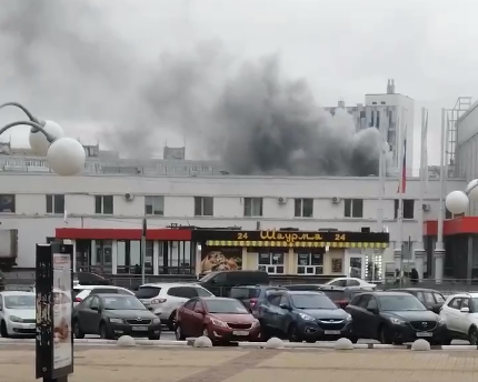Дым от ретро-поезда приняли за пожар на Московском вокзале - фото 1