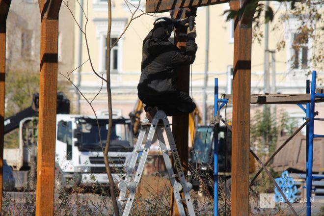 Проблемный сквер у нижегородского метромоста сдадут 20 октября - фото 9