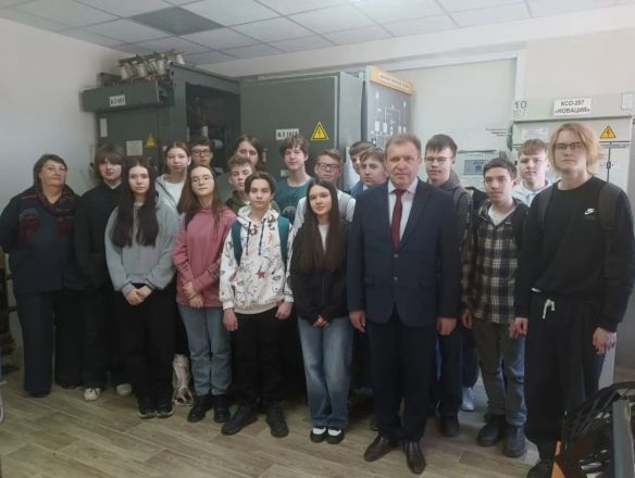 Знакомство с миром электричества: сотрудники &laquo;Нижновэнерго&raquo; провели для школьников лекции и экскурсию - фото 3