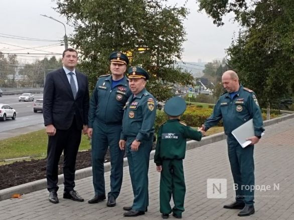 Памятник пожарным-спасателям открыли в Приокском районе - фото 13