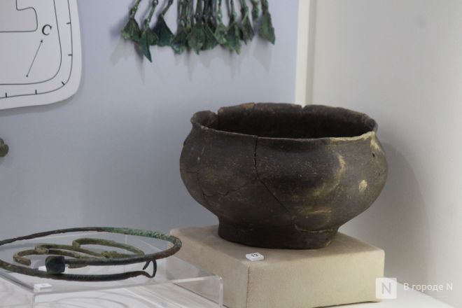 Монеты, украшения и боевые топоры: фоторепортаж с выставки археологических находок в Нижнем Новгороде - фото 64