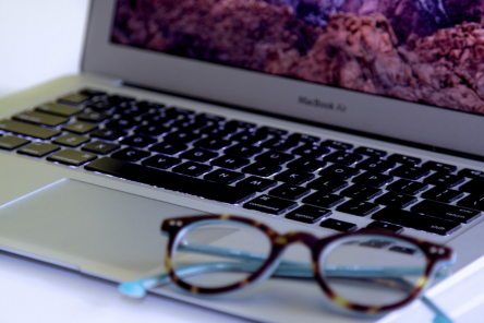 Правда ли очки для монитора спасают глаза