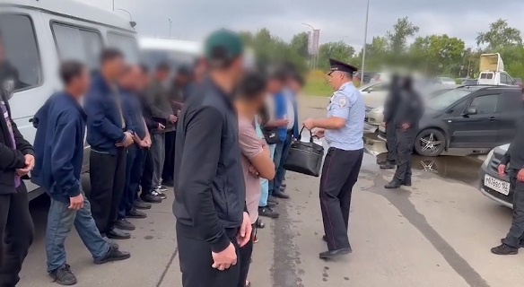 Владелец нижегородского хостела нарушил правила размещения 45 трудовых мигрантов - фото 1