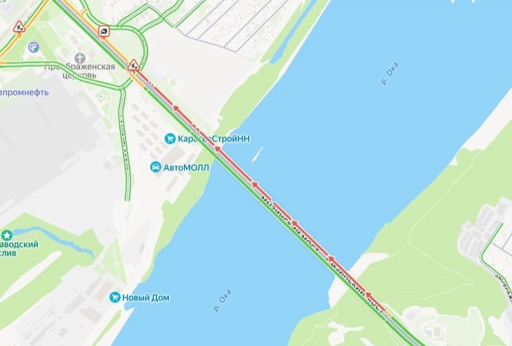 Огромная пробка возникла на Мызинском мосту в Нижнем Новгороде из-за ДТП - фото 1