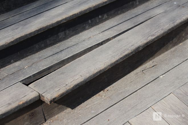 Трещит по швам: как выглядит центр Нижнего Новгорода после аномальной зимы — фоторепортаж - фото 32