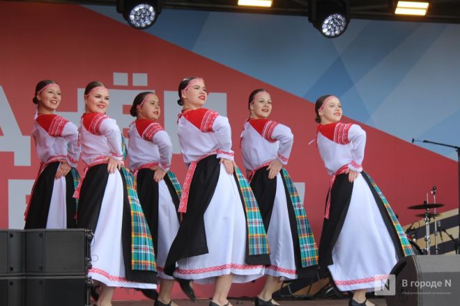 Без парада и салюта: как прошел День Победы в Нижнем Новгороде — фоторепортаж - фото 144