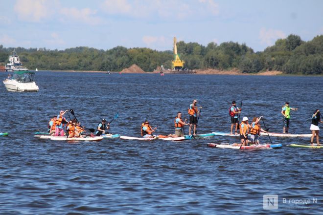 75 яхт и более 500 сапов вышли на Волгу в Нижнем Новгороде в День города - фото 97