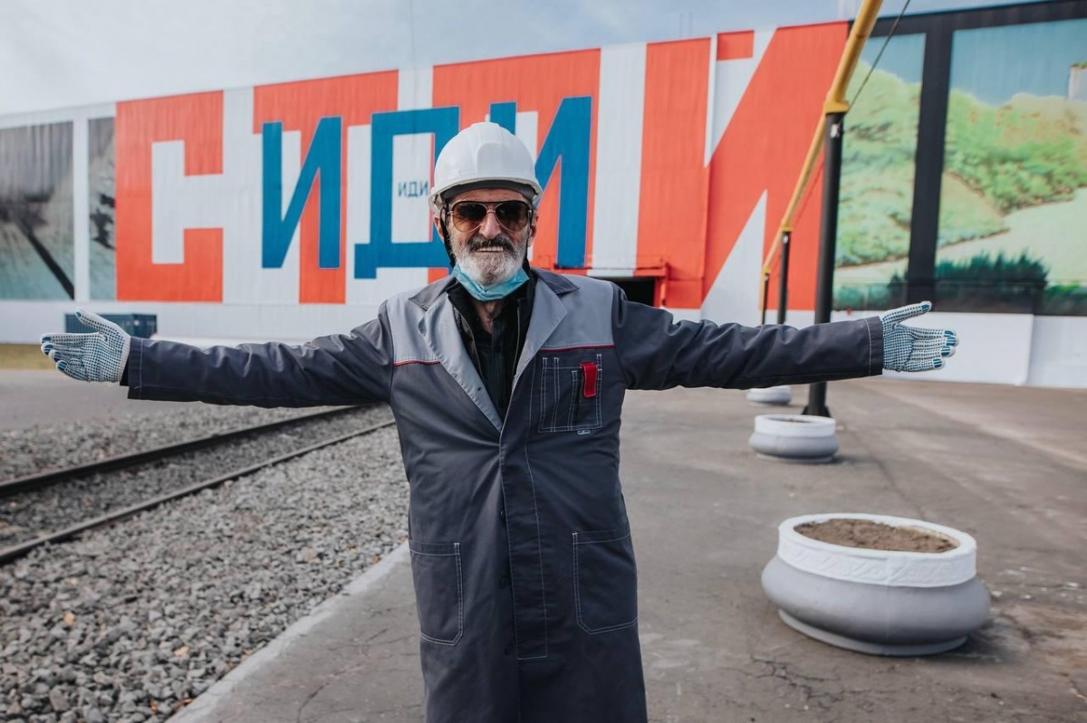 Скончался художник Эрик Булатов, создавший муралы в Выксе - фото 1