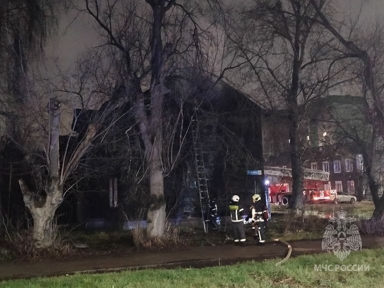 Многоквартирный дом сгорел в Нижнем Новгороде: есть пострадавший - фото 2