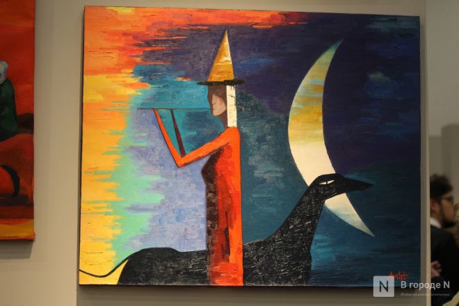 Фоторепортаж: выставка &laquo;АРТ МИР &mdash; 2026&raquo; открылась в Нижнем Новгороде - фото 96