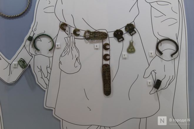 Монеты, украшения и боевые топоры: фоторепортаж с выставки археологических находок в Нижнем Новгороде - фото 83