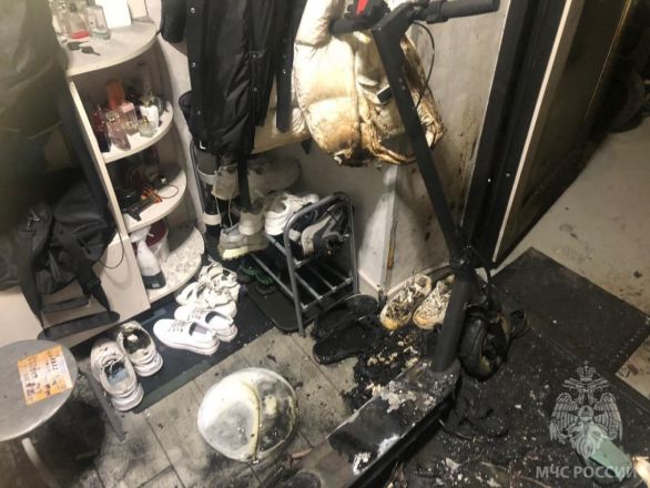 Взорвавшийся самокат чуть не спалил квартиру в Нижнем Новгороде - фото 2
