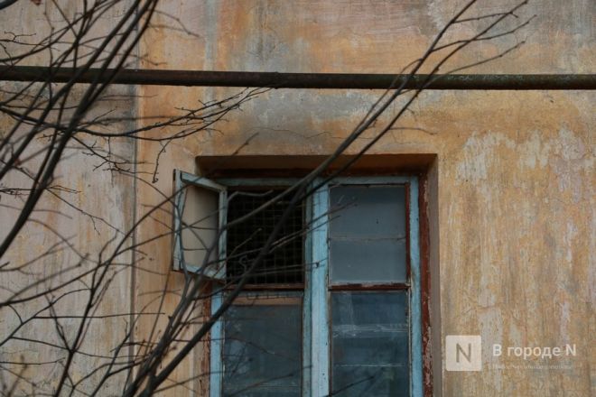 &laquo;Просто существуем&raquo;. Как нижегородцы живут в жутких бараках в районе Бекетова &mdash; фоторепортаж - фото 10