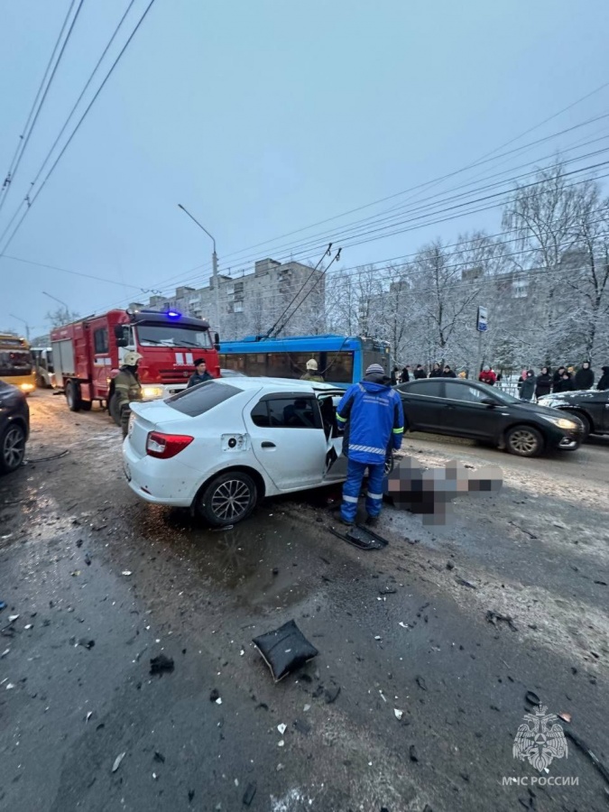 Семейная пара погибла в ДТП на Циолковского в Дзержинске - фото 1